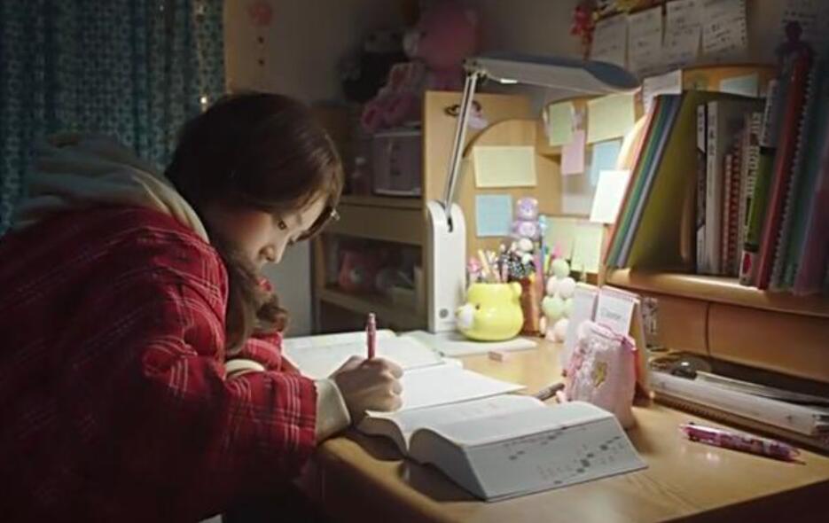 《垫底辣妹》.jpg
